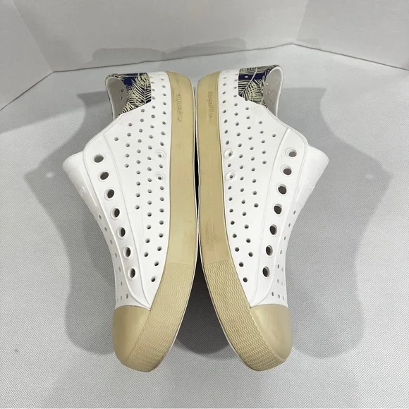 Native Unisex Jefferson Color Block Size W-10-M-8 Slip-On Sandals White Tan - Picture 6 of 10